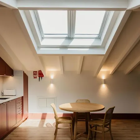 דירה Belion House | Deluxe Attic 301 ויאנה דו קסטלו